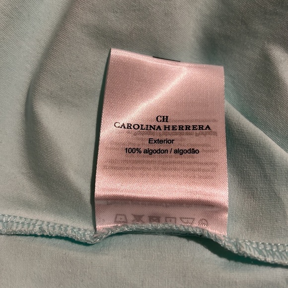 Carolina Herrera women’s green t-shirt , short sleeve . Size L - Picture 5 of 8